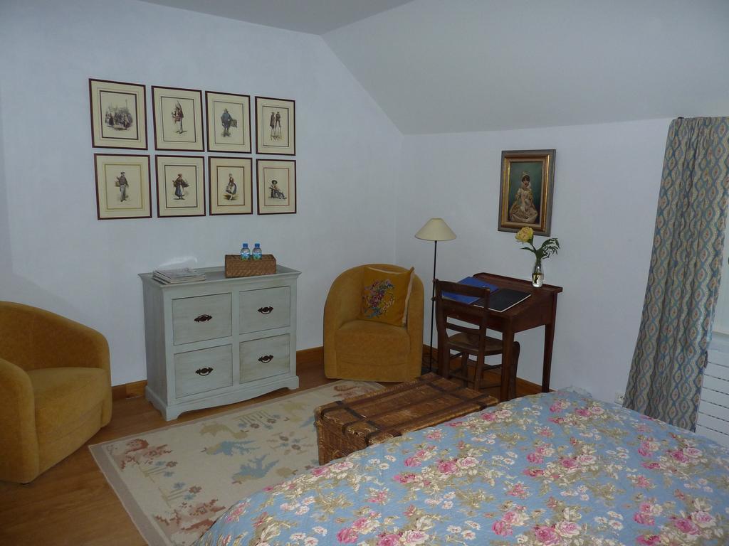 Chambres d'Hôtes du Hameau Les Brunes Bozouls Chambre photo