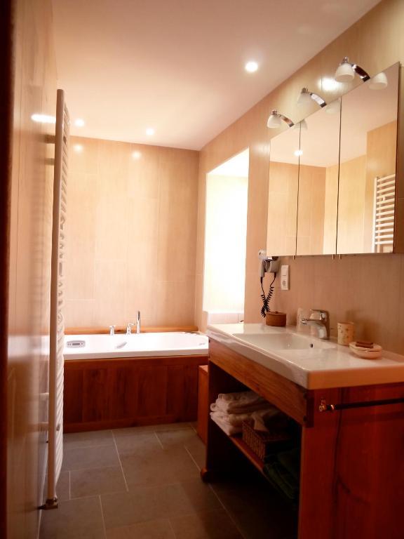 Chambres d'Hôtes du Hameau Les Brunes Bozouls Chambre photo