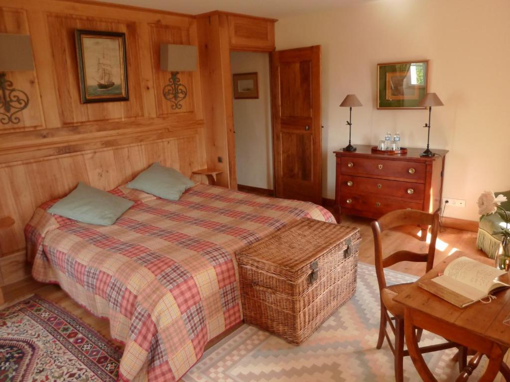 Chambres d'Hôtes du Hameau Les Brunes Bozouls Chambre photo