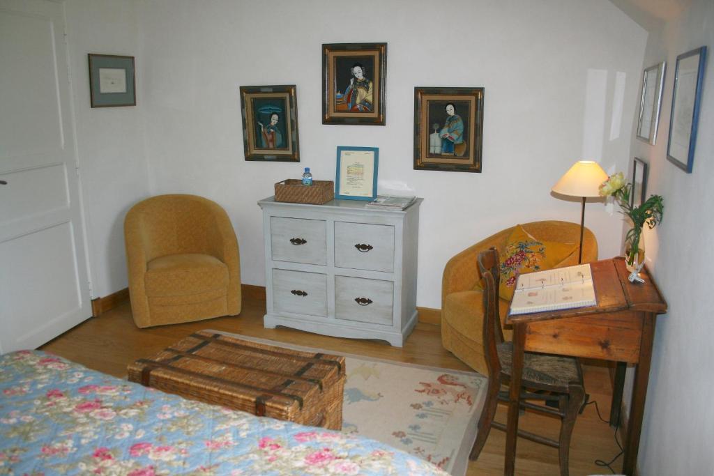 Chambres d'Hôtes du Hameau Les Brunes Bozouls Chambre photo